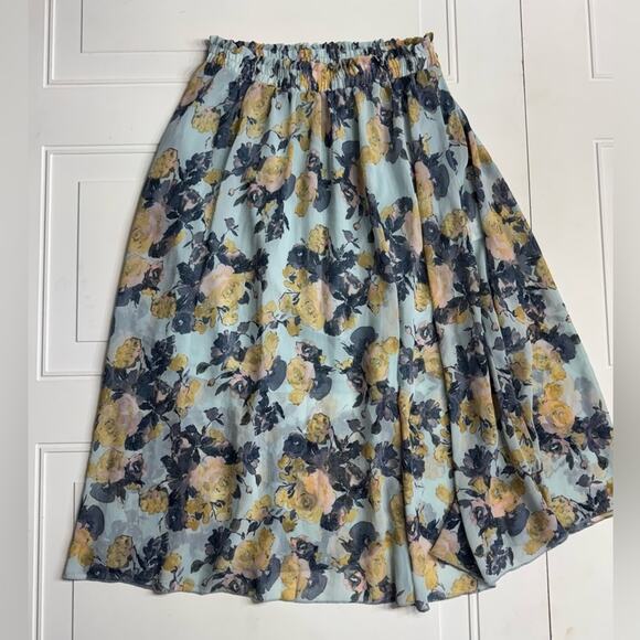 Disney Cinderella Light Blue Floral Sheer Lined Pull‎ On Flowy Skirt Size S - Picture 1 of 6